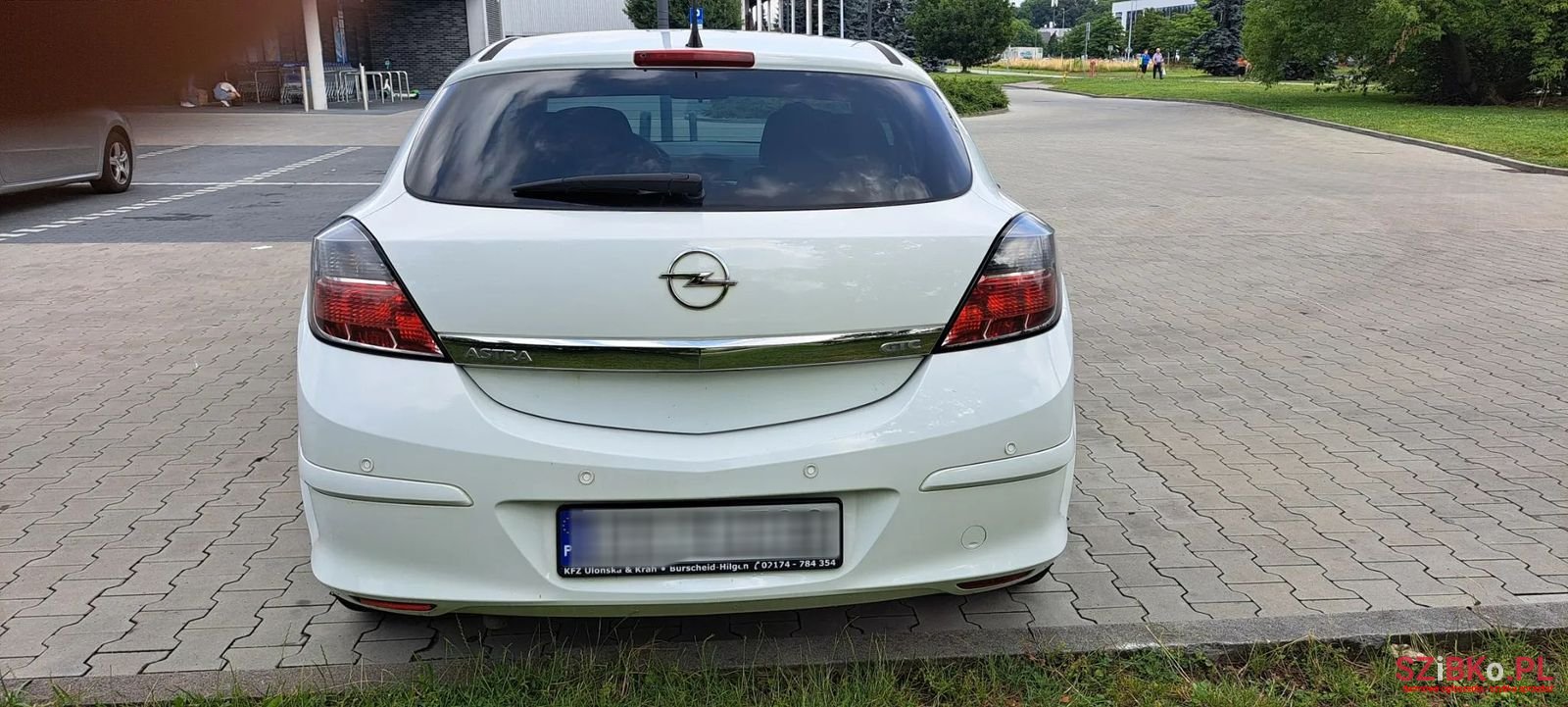 2009' Opel Astra photo #5