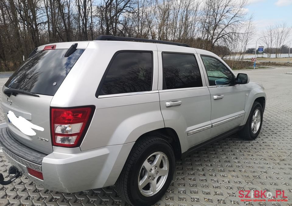 2006' Jeep Grand Cherokee photo #5