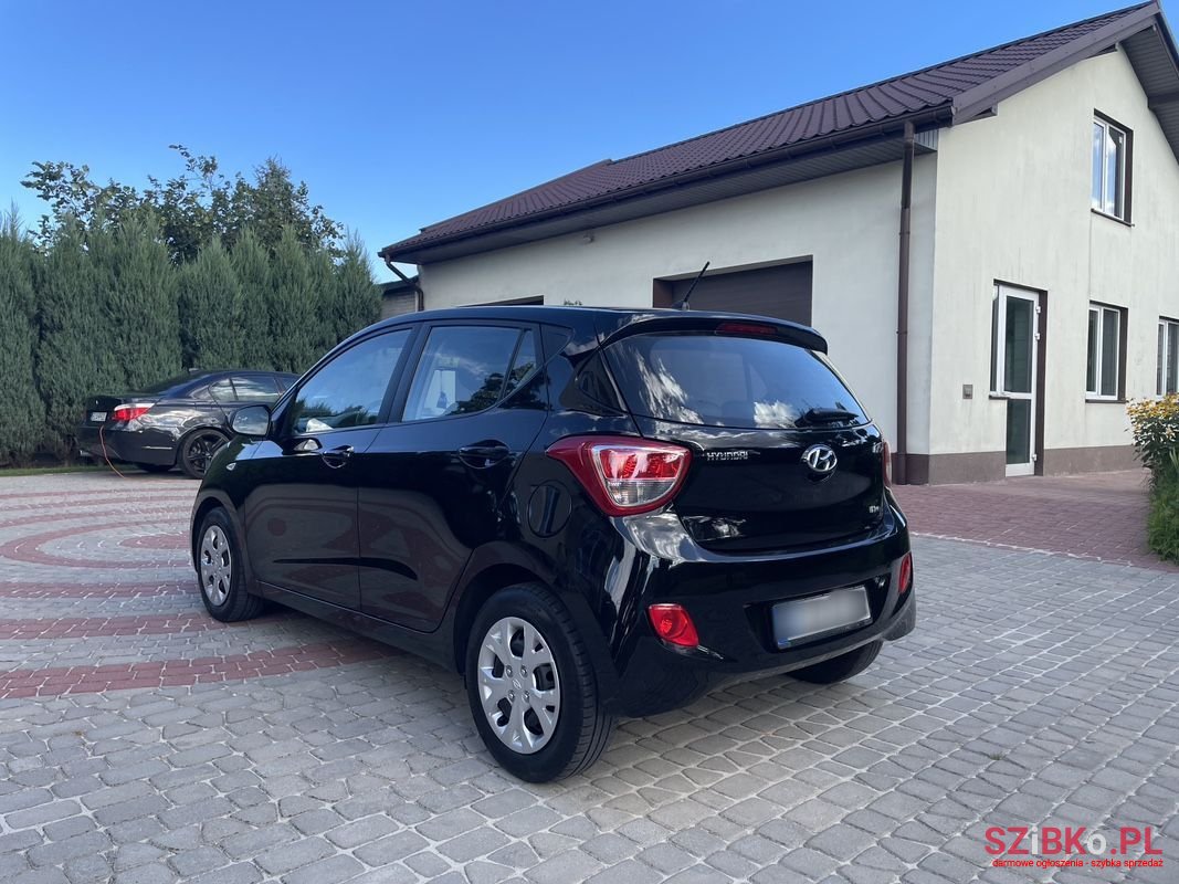 2015' Hyundai i10 photo #3