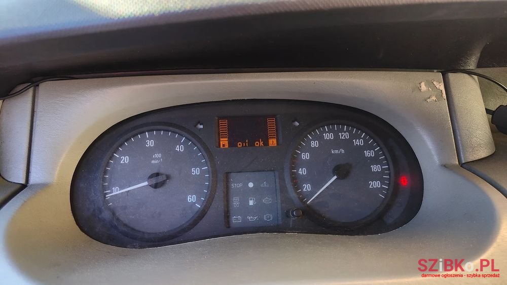 2005' Opel Vivaro photo #5