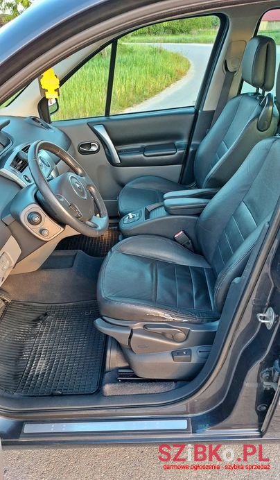 2007' Renault Grand Scenic photo #6