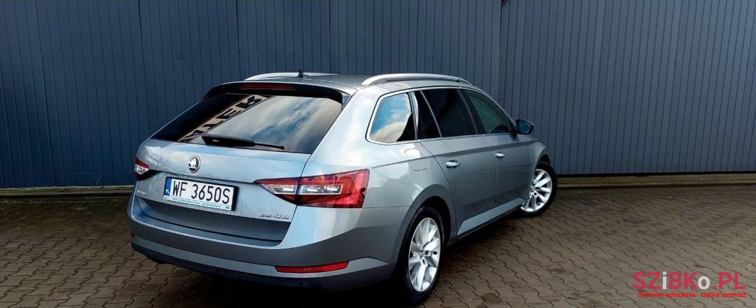 2018' Skoda Superb photo #3