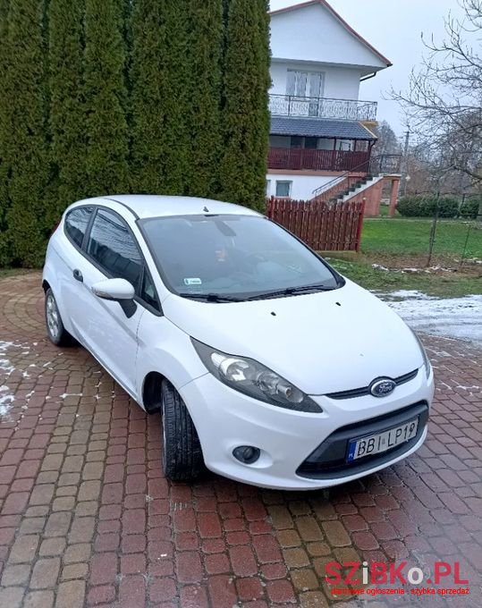 2010' Ford Fiesta photo #1