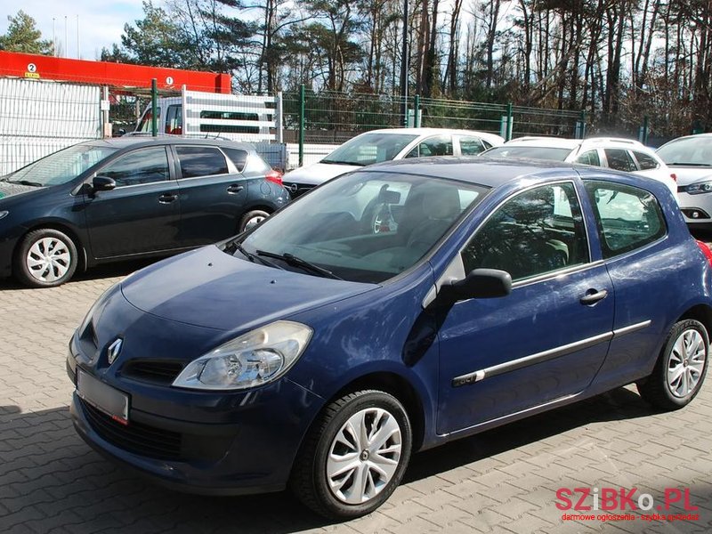 2006' Renault Clio photo #3