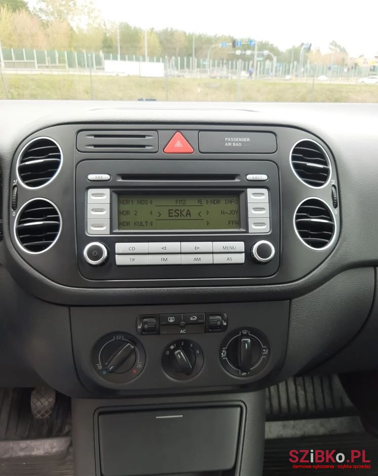 2007' Volkswagen Golf Plus 1.6 Tour photo #4