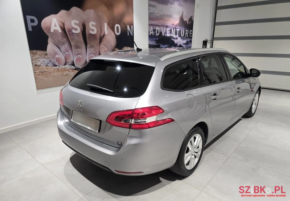 2017' Peugeot 308 Sw photo #6