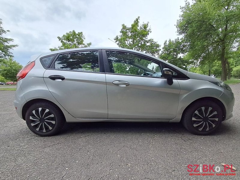 2009' Ford Fiesta 1.4 Tdci photo #3