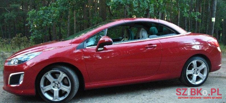 2012' Peugeot 308 photo #1