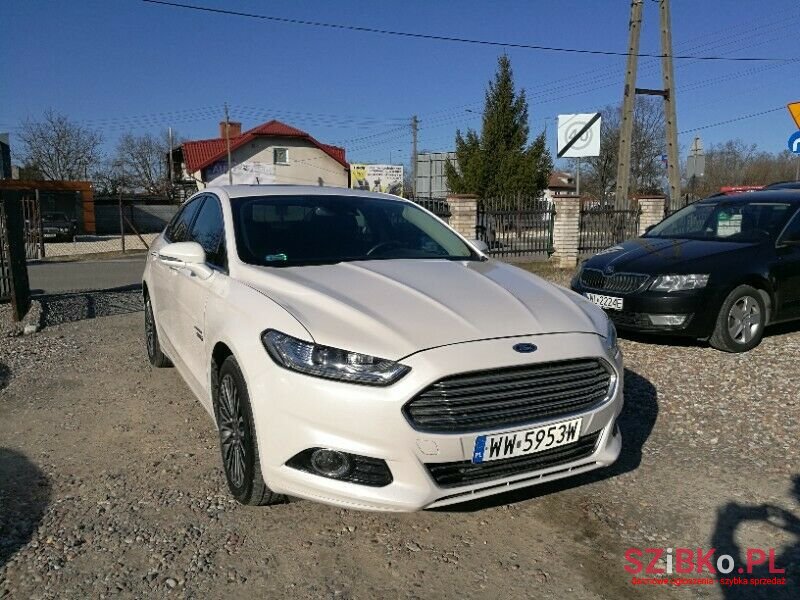 2017' Ford Fusion photo #2