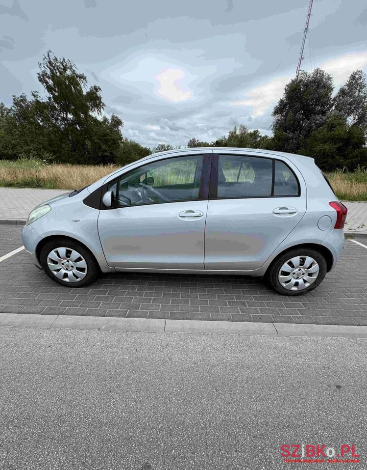 2007' Toyota Yaris photo #6