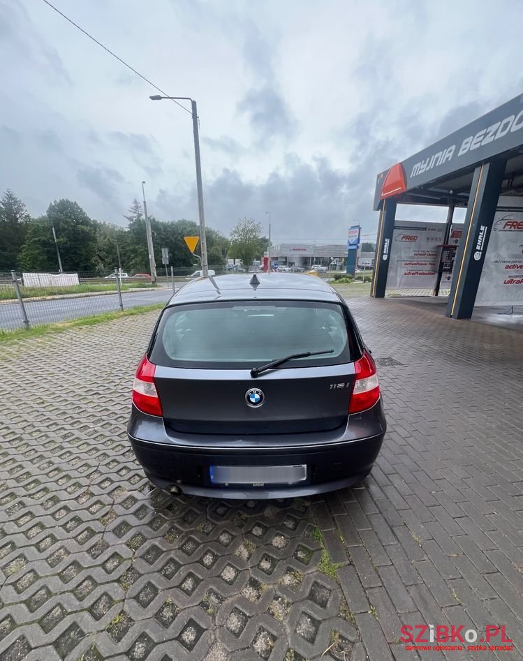 2007' BMW 1 Series 118I photo #3