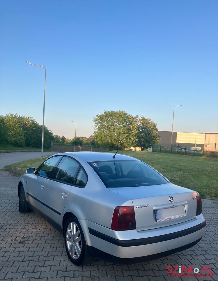 1999' Volkswagen Passat 1.8T photo #4