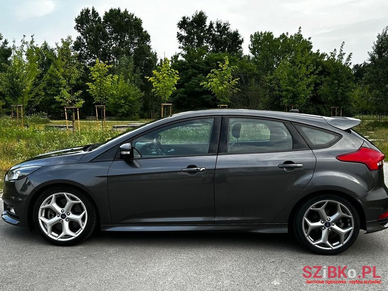 2016' Ford Focus 2.0 Ecoboost St photo #2