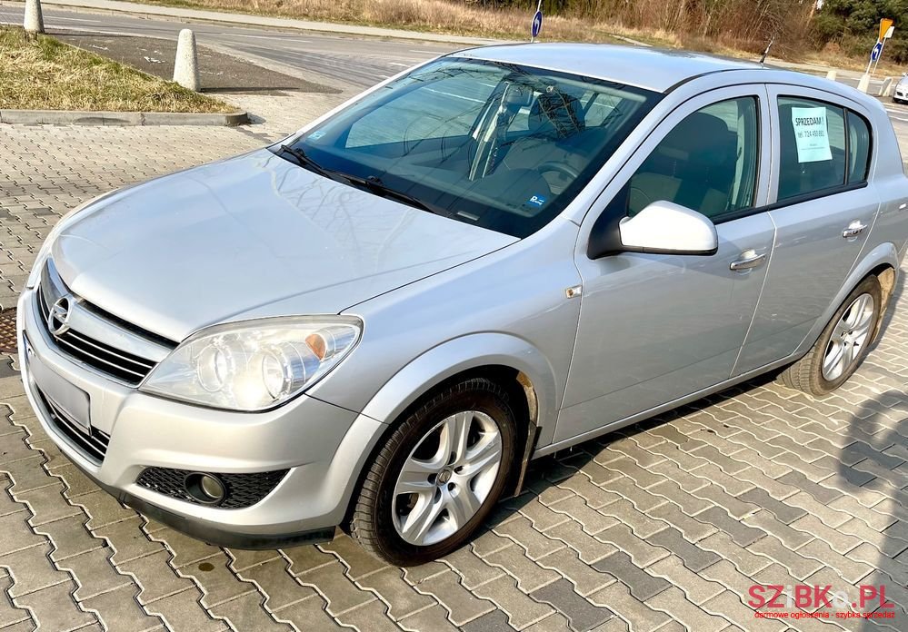 2009' Opel Astra Iii 1.6 Cosmo photo #1