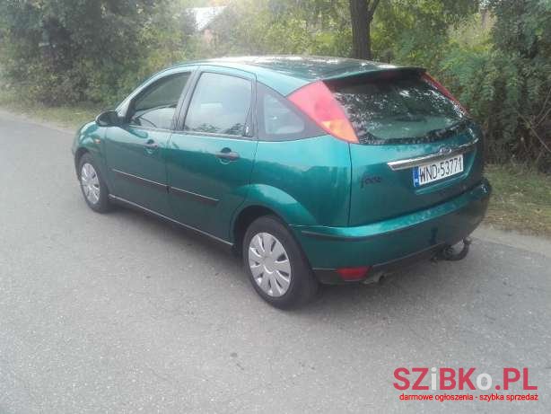 2000' Ford Focus photo #2