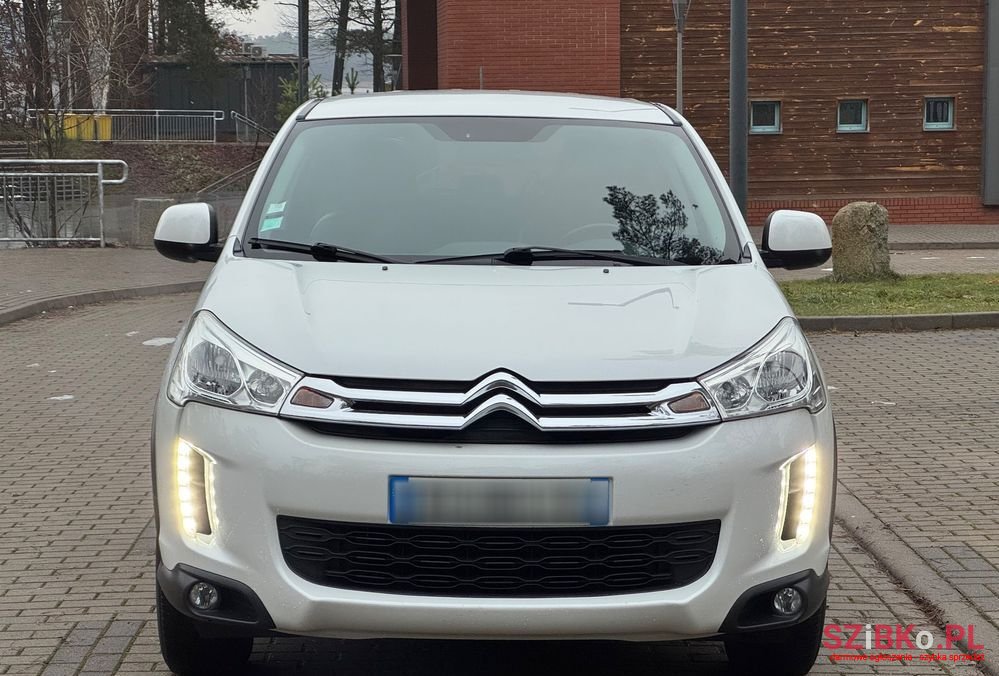 2013' Citroen C4 Aircross photo #2