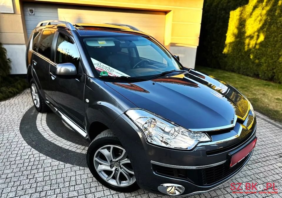 2008' Citroen C-Crosser photo #2