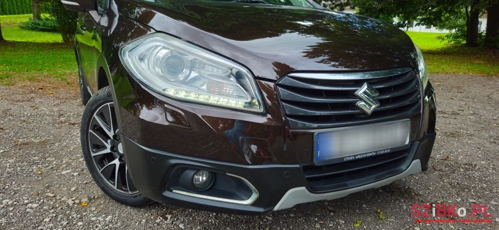 2013' Suzuki SX4 1.6 Premium photo #3