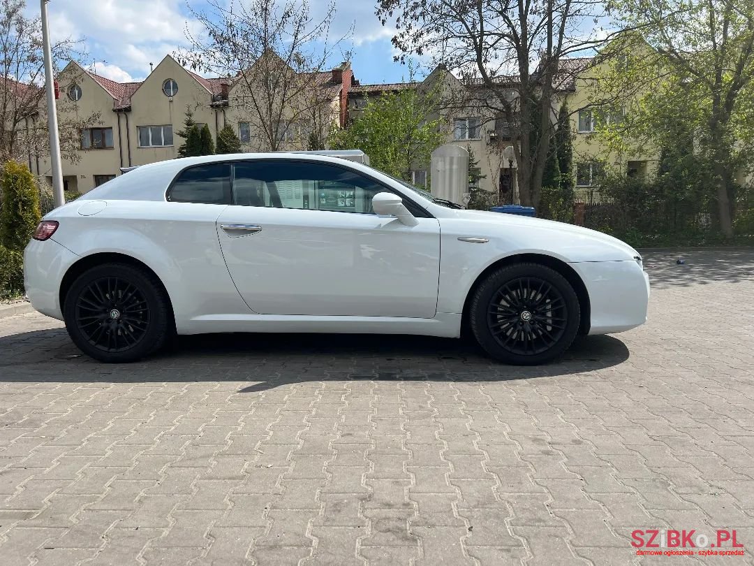 2008' Alfa Romeo Brera photo #3