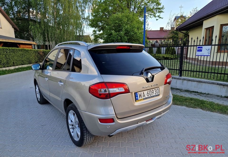 2011' Renault Koleos photo #5