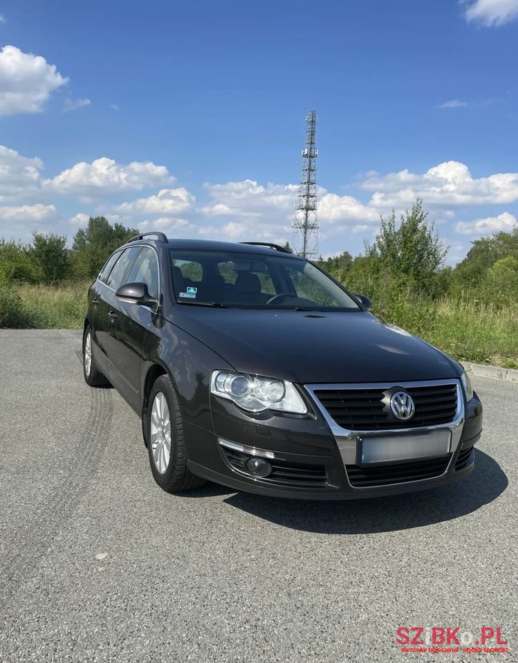 2008' Volkswagen Passat photo #2