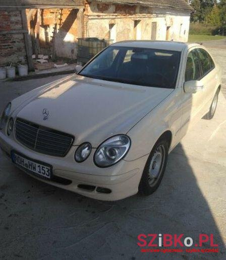 2006' Mercedes-Benz Klasa E photo #1