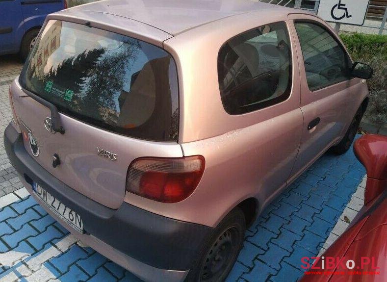 1999' Toyota Yaris photo #2