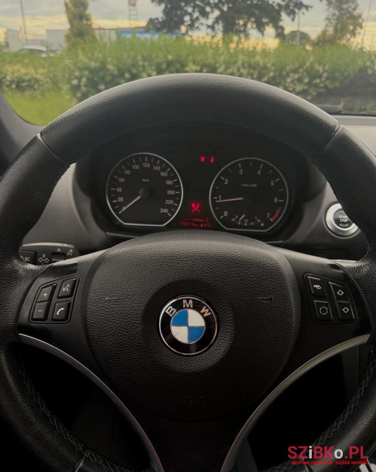 2007' BMW 1 Series 116I photo #6