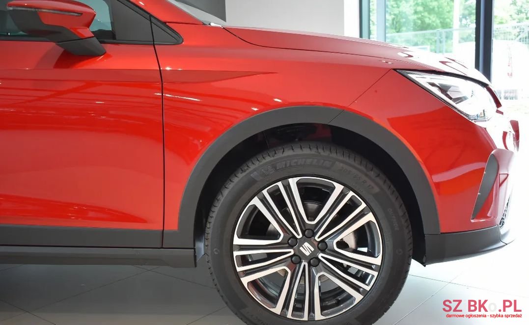 2022' SEAT Arona photo #2