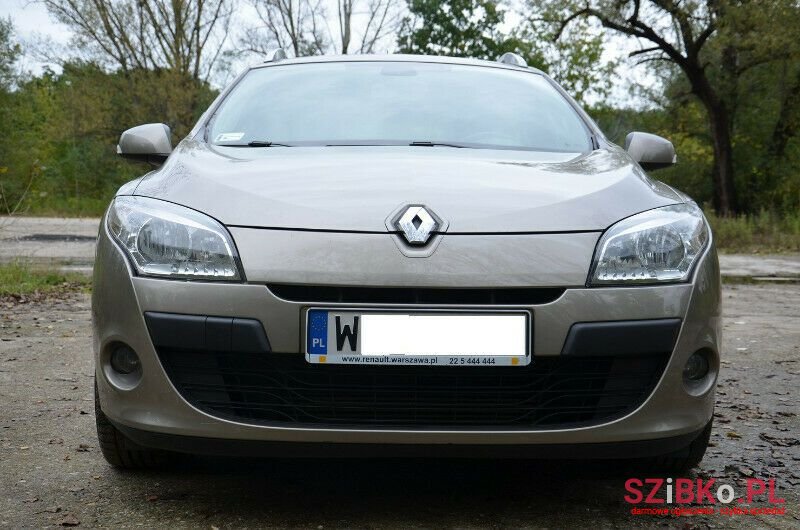 2010' Renault Megane photo #1