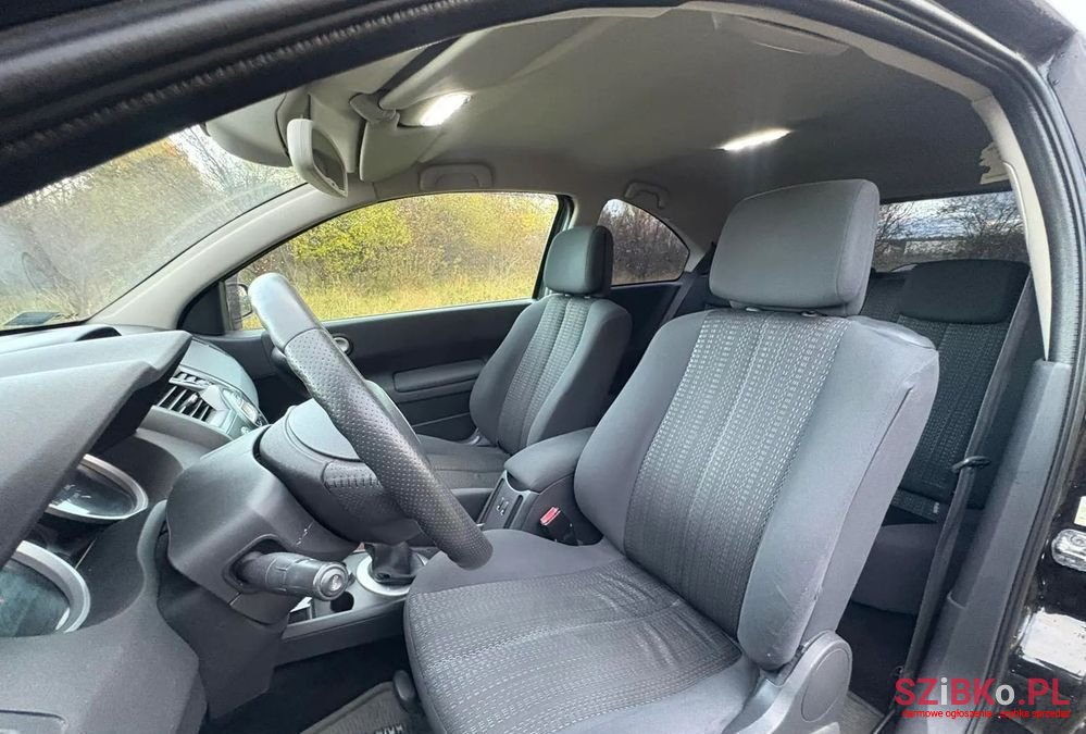 2008' Renault Megane photo #3