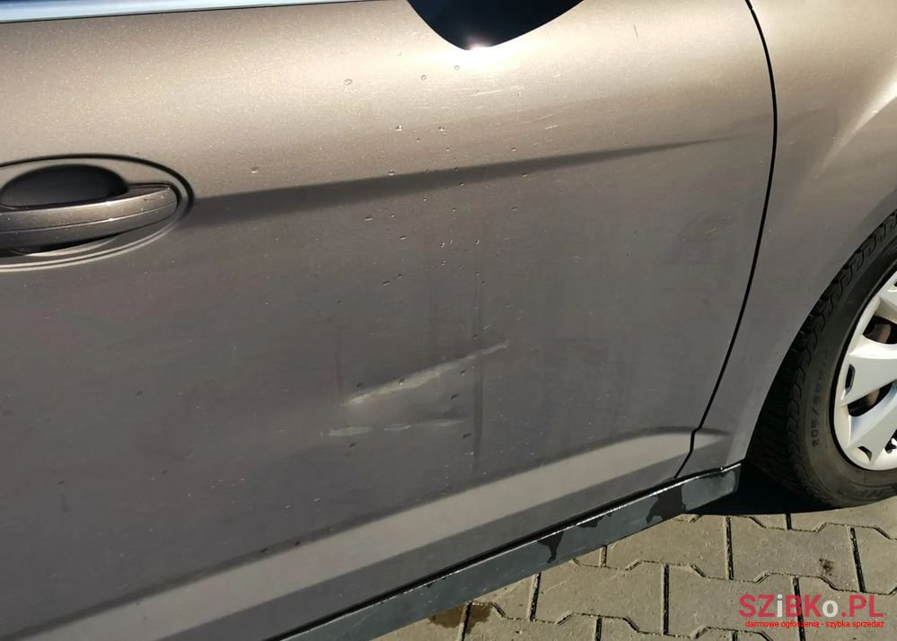 2012' Ford C-MAX photo #6