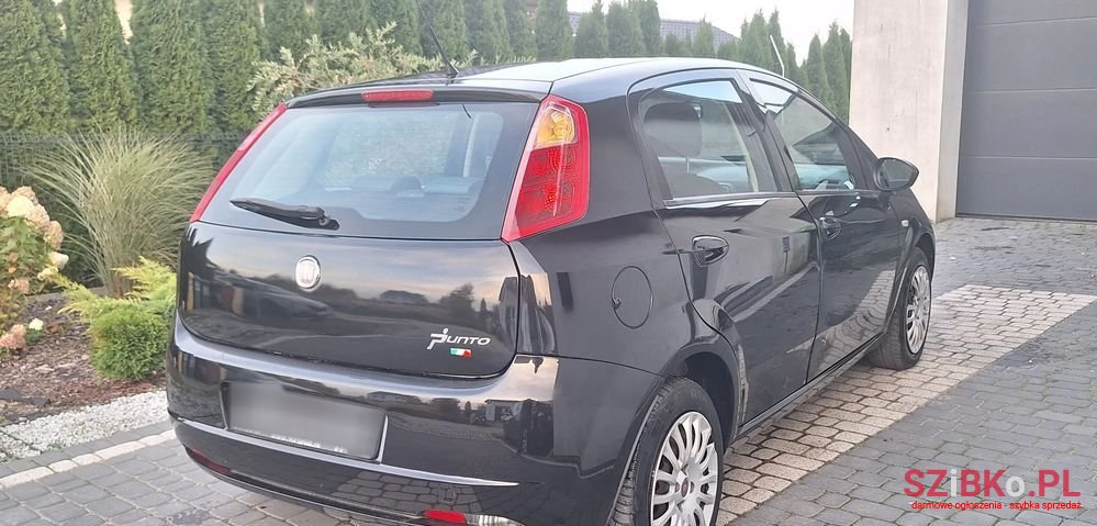 2009' Fiat Grande Punto photo #6