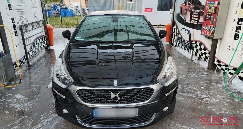 2015' DS Automobiles Ds5 Bluehdi 150 photo #1