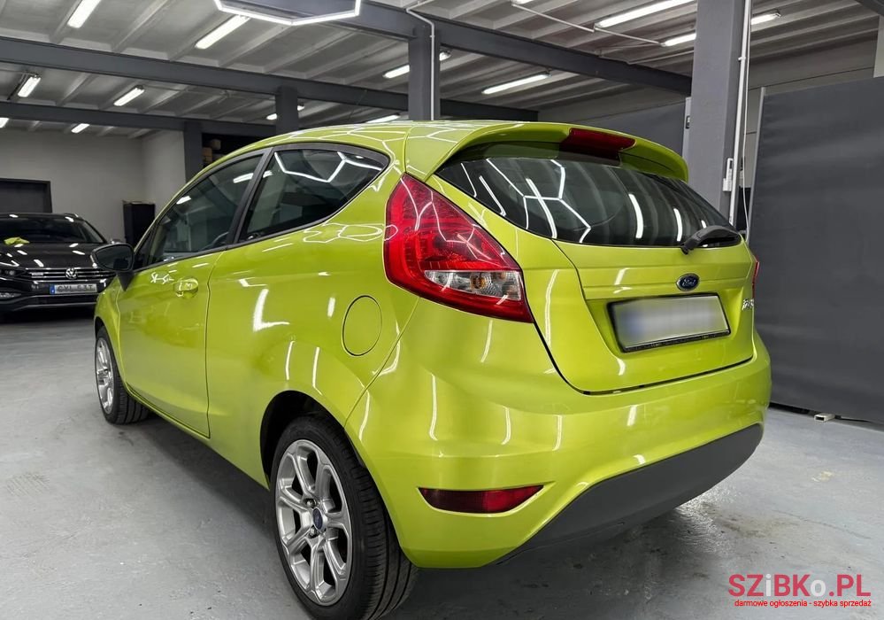 2009' Ford Fiesta 1.25 Titanium photo #3