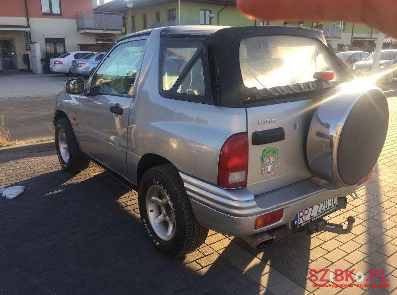 2003' Suzuki Grand Vitara photo #3