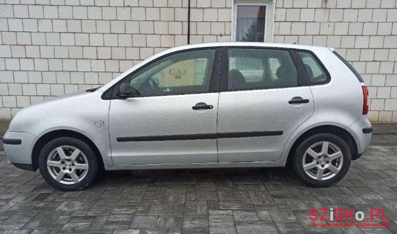 2003' Volkswagen Polo photo #1