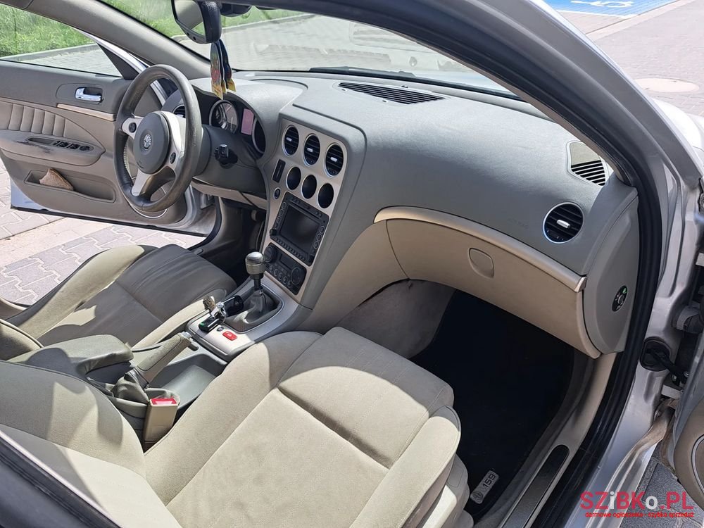 2006' Alfa Romeo 159 2.4Jtdm photo #6