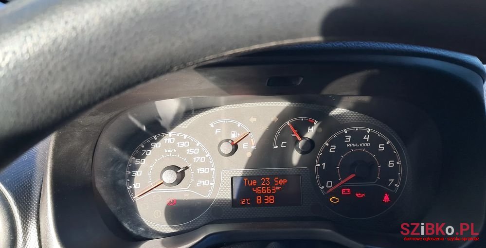 2017' Fiat Qubo photo #2