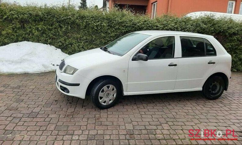 2006' Skoda Fabia photo #1