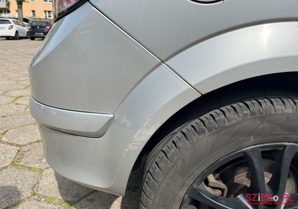 2011' Opel Astra Iii 1.6 photo #5