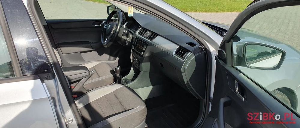 2017' Skoda Rapid 1.2 Tsi Style photo #6