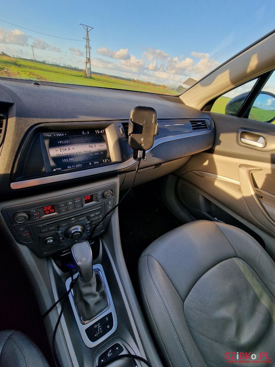 2010' Citroen C5 photo #6