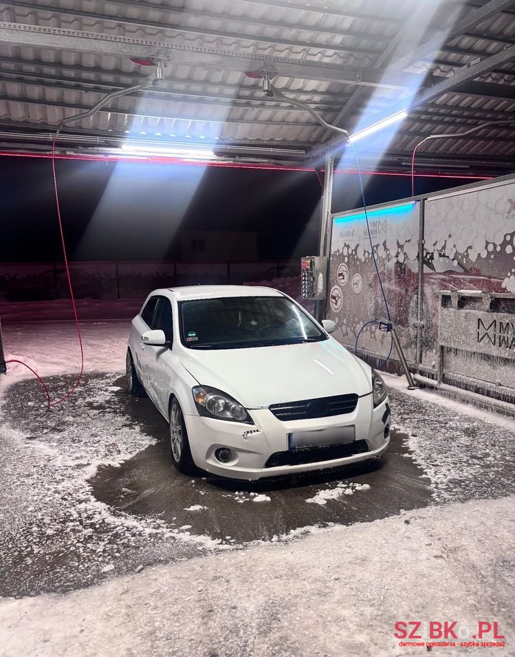 2010' Kia Ceed photo #4