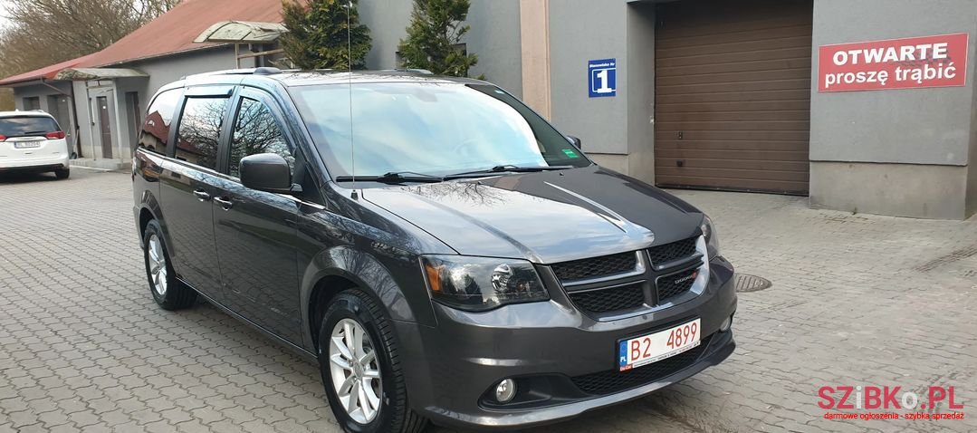 2019' Dodge Grand Caravan photo #3