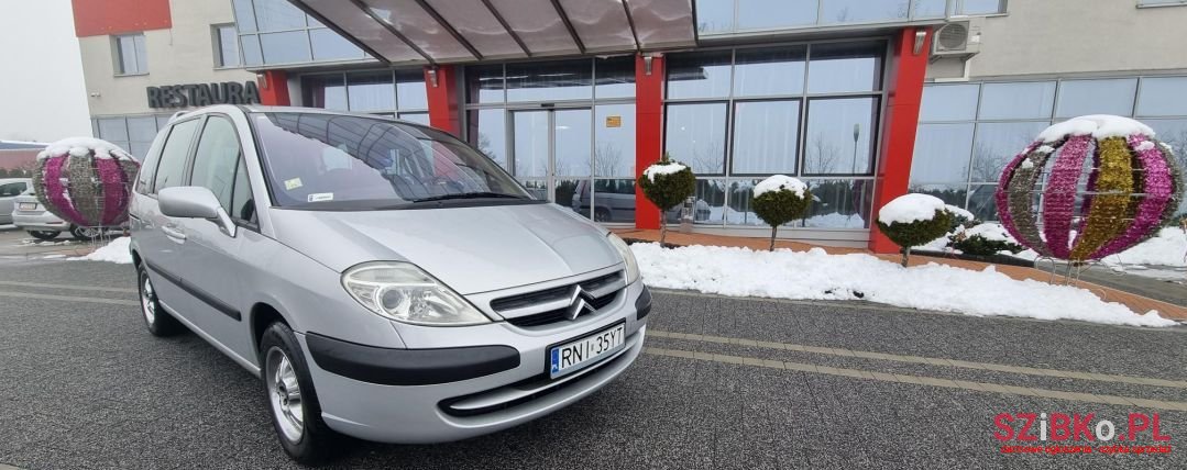 2007' Citroen C8 photo #2