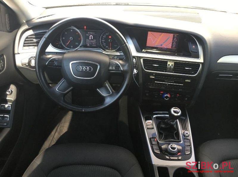 2012' Audi A4 photo #1