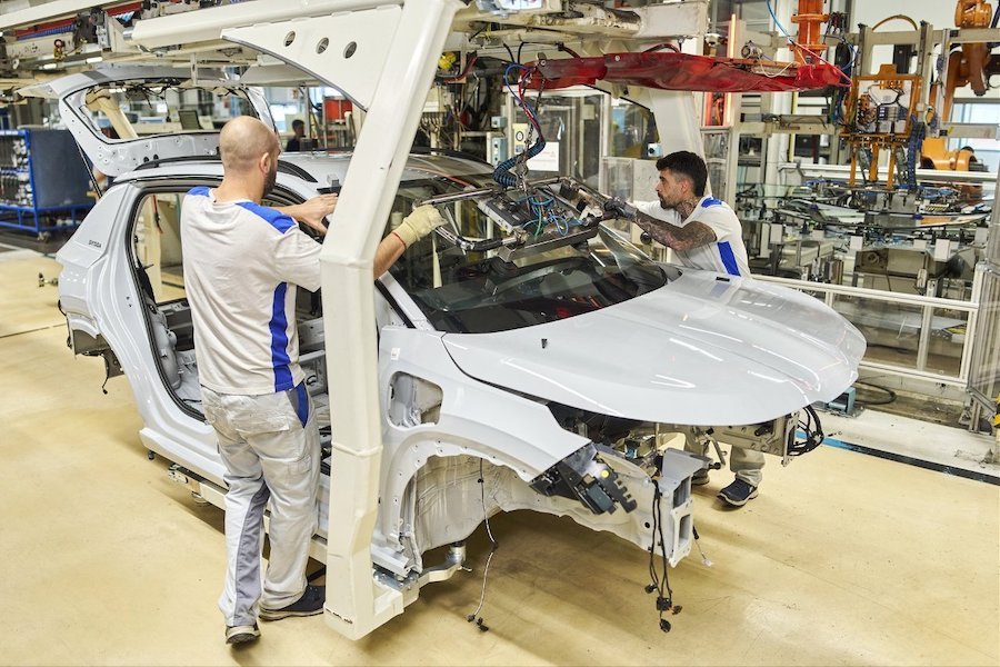 Polska motoryzacja zaczęła zwalniać. Tysiące osób straciło pracę