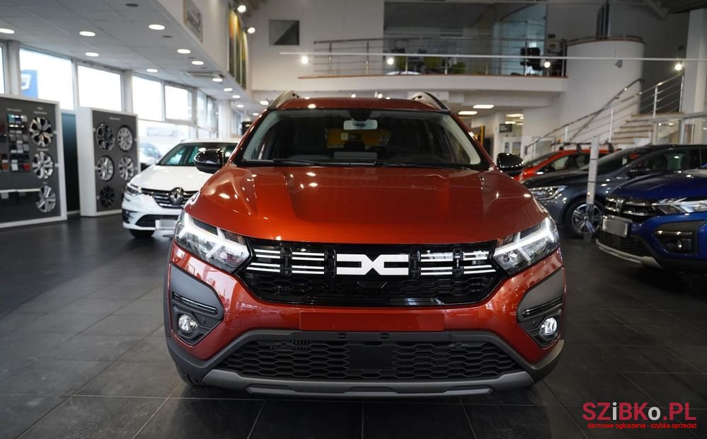 2023' Dacia Jogger photo #1