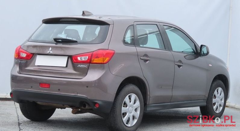 2016' Mitsubishi ASX photo #4